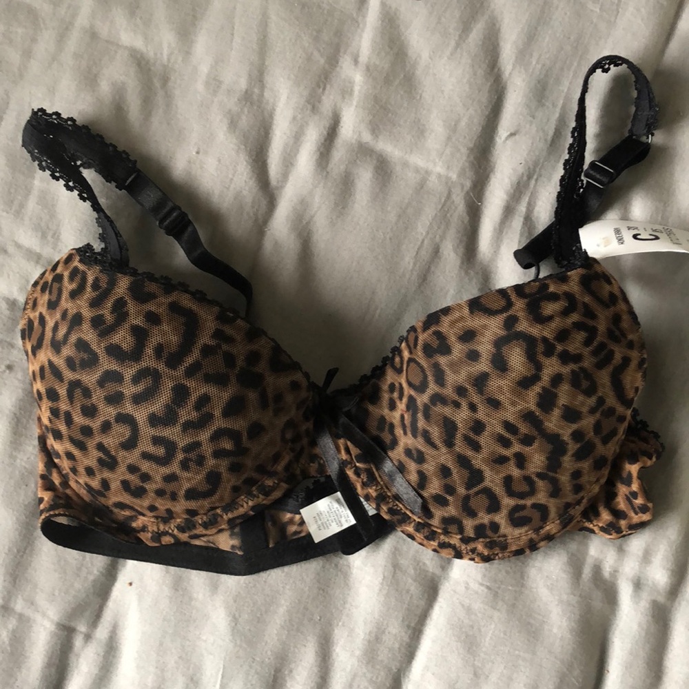 Wonderbra Leopard Print Bra